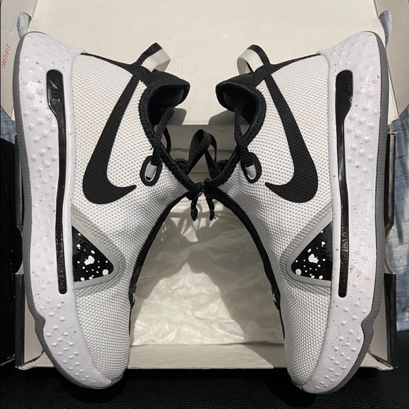 Paul George IV lightly used size 5.5, women size 7 - Picture 5 of 5